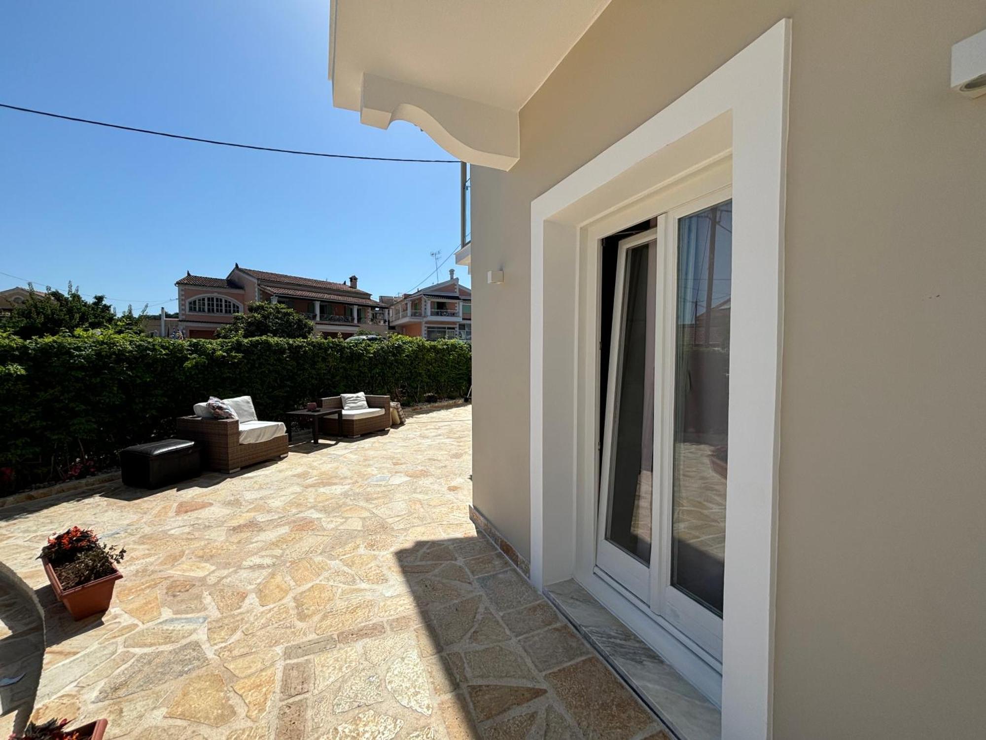 Mayflower Apartments Kassiopi Buitenkant foto